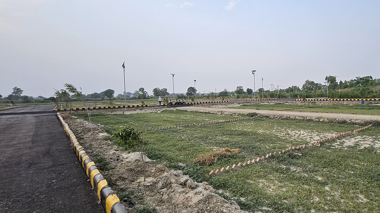 Land Investment around Plot Near Jewar Airport A Golden Deal to Grow in the future